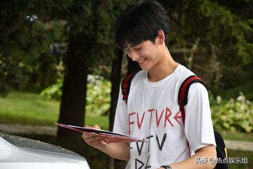 黄俊捷爆料最新,揭秘娱乐圈最新劲爆事件  第2张